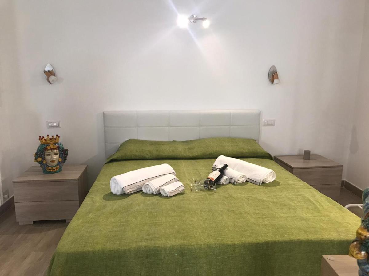 Casa Vacanza Cundari Castelmola Exteriér fotografie